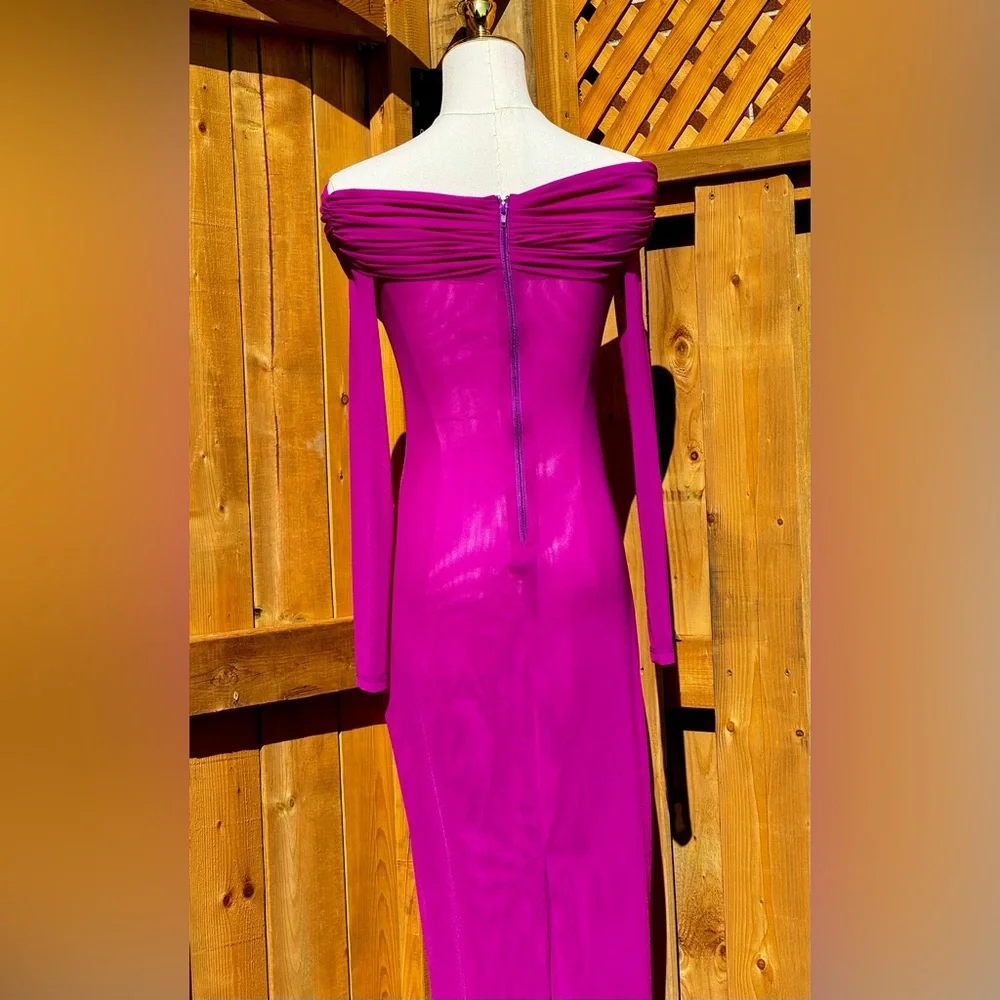 🆕 BRONX & BANCO 🧿 NWOT Monica Off-Shoulder Gown, Fuschia - Sz M - US 6 - Picture 9 of 15